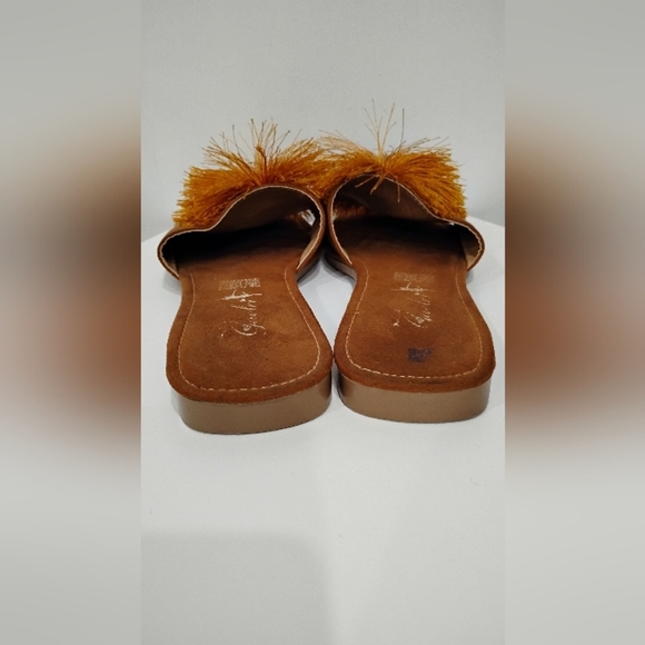 COPPER POM POM SLIDES - Picture 3 of 6